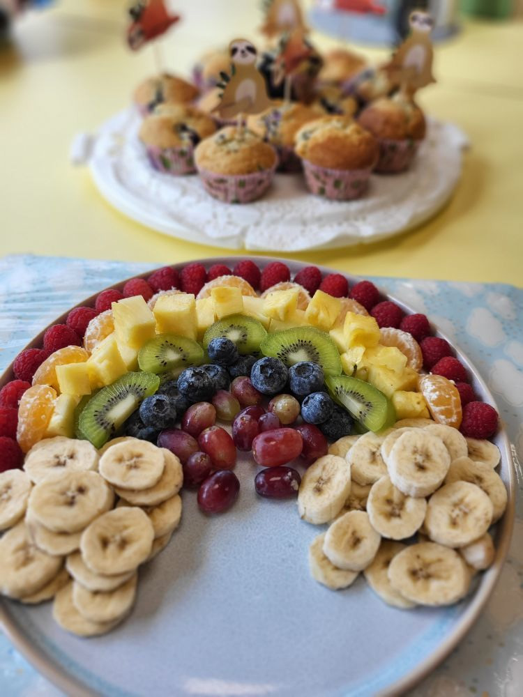 Regenbogenobst für Kinder